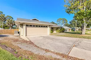 1105 Donnell Dr, Port Orange, FL 32129 - Photo 2