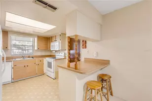 805 S Cooper St, New Smyrna Beach, FL 32169 - Photo 10