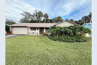 805 S Cooper Street, New Smyrna Beach, FL 32169 - Photo 1