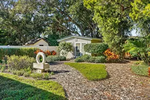 810 E 9th Ave, New Smyrna Beach, FL 32169 - Photo 38