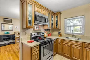 113 9th St, New Smyrna Beach, FL 32168 - Photo 4