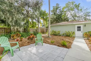 113 9th St, New Smyrna Beach, FL 32168 - Photo 38