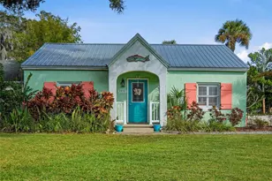 1711 Magnolia St, New Smyrna Beach, FL 32168 - Photo 1