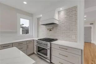 214 S Riverside Dr, New Smyrna Beach, FL 32168 - Photo 26