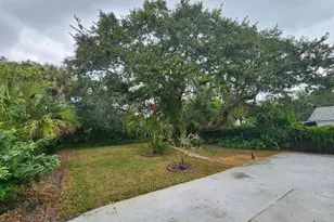 798 E 11th Ave, New Smyrna Beach, FL 32169 - Photo 16