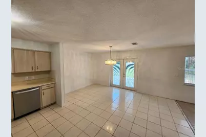 798 E 11th Avenue, New Smyrna Beach, FL 32169 - Photo 4