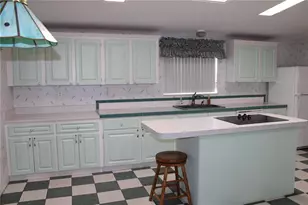 709 Helmsmen Ln, Edgewater, FL 32141 - Photo 6