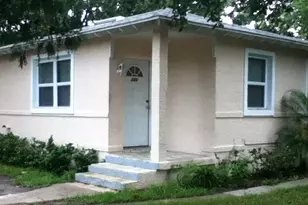 486 Oak St, New Smyrna Beach, FL 32168 - Photo 1