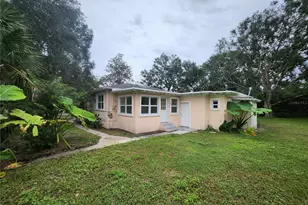 486 Oak St, New Smyrna Beach, FL 32168 - Photo 1