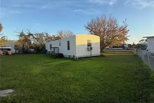 132 Center St, Oak Hill, FL 32759 - Photo 12