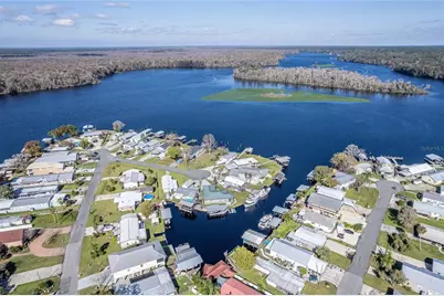 190 Sportsman Drive, Welaka, FL 32193 - Photo 38