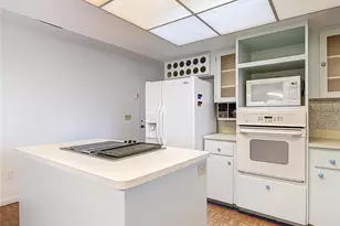 1066 Club House Blvd, New Smyrna Beach, FL 32168 - Photo 18