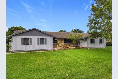 1066 Clubhouse Boulevard, New Smyrna Beach, FL 32168 - Photo 1