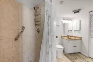 1 Oceans W Blvd, Daytona Beach, FL 32118 - Photo 16