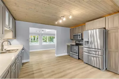 921 E 2nd Avenue, New Smyrna Beach, FL 32169 - Photo 14