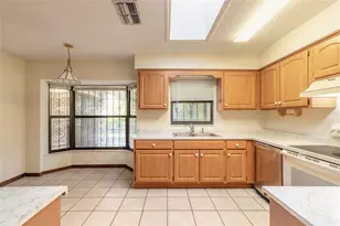 212 Wellington Dr, Daytona Beach, FL 32119 - Photo 4