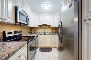 3800 Saxon Dr, New Smyrna Beach, FL 32169 - Photo 4