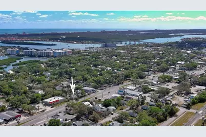 607 N Dixie Freeway, New Smyrna Beach, FL 32168 - Photo 4