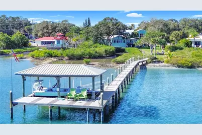 425 N Riverside Drive, Edgewater, FL 32132 - Photo 2