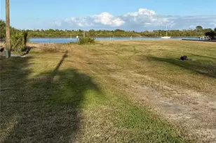 1924 S Riverside Dr, Edgewater, FL 32141 - Photo 2