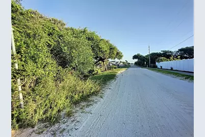 4148 Michigan Avenue, New Smyrna Beach, FL 32169 - Photo 8