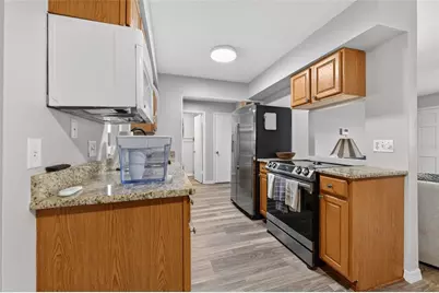 805 E 14th Avenue, New Smyrna Beach, FL 32169 - Photo 8