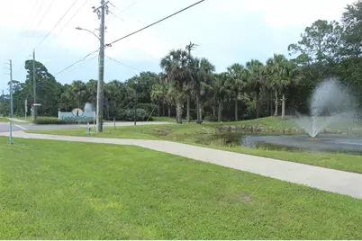 415 Sioux Boulevard, Oak Hill, FL 32759 - Photo 34