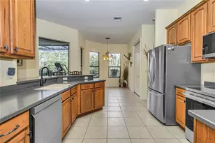 5203 Grove Mnr, Lady Lake, FL 32159 - Photo 16