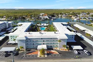 325 N Causeway, New Smyrna Beach, FL 32169 - Photo 2