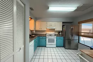 828 E 23rd Ave, New Smyrna Beach, FL 32169 - Photo 8