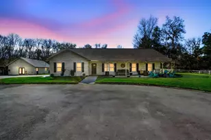 3080 Ragis Rd, Edgewater, FL 32132 - Photo 2