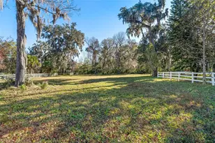 3080 Ragis Rd, Edgewater, FL 32132 - Photo 12