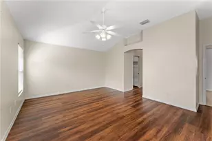 16905 SE 93rd Cuthbert Cir, The Villages, FL 32162 - Photo 10