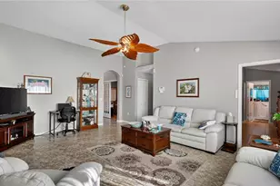 2563 Sheffield Dr, Deltona, FL 32738 - Photo 4