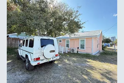 207 N Pine Street, New Smyrna Beach, FL 32169 - Photo 12