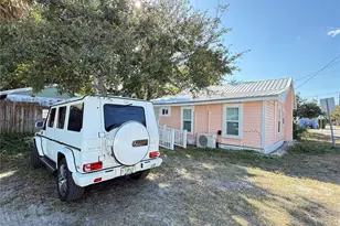 207 N Pine St, New Smyrna Beach, FL 32169 - Photo 12