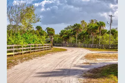 290 Navajo Drive, Oak Hill, FL 32759 - Photo 54