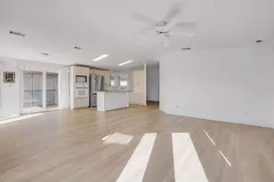 290 Navajo Dr, Oak Hill, FL 32759 - Photo 10