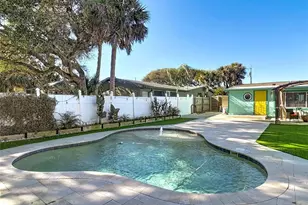 829 E 9th Ave, New Smyrna Beach, FL 32169 - Photo 10