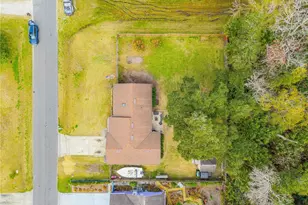 2503 Royal Palm Dr, Edgewater, FL 32141 - Photo 4