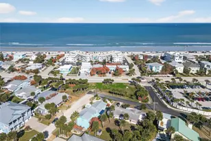 923 Locust St, New Smyrna Beach, FL 32169 - Photo 4