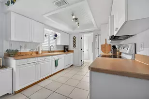 923 Locust St, New Smyrna Beach, FL 32169 - Photo 68