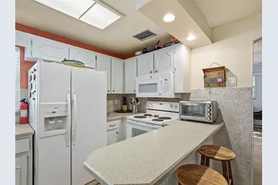 813 E 11th Avenue, New Smyrna Beach, FL 32169 - Photo 36