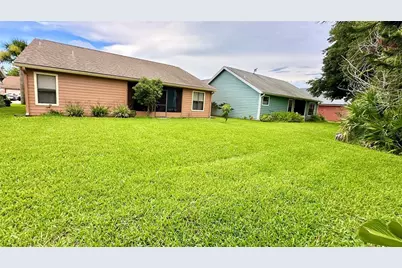 790 Pine Shores Circle, New Smyrna Beach, FL 32168 - Photo 16