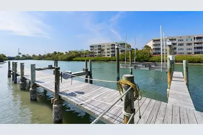 552 S Peninsula Avenue, New Smyrna Beach, FL 32169 - Photo 8