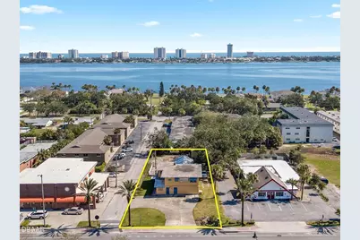 1871 S Ridgewood Avenue, South Daytona, FL 32119 - Photo 8