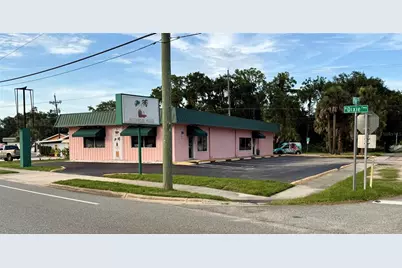 401 Mary Avenue, New Smyrna Beach, FL 32168 - Photo 2