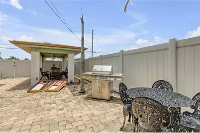 472 N Causeway, New Smyrna Beach, FL 32169 - Photo 12