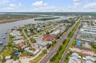 472 N Causeway, New Smyrna Beach, FL 32169 - Photo 2