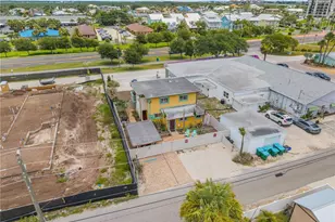 472 N Causeway, New Smyrna Beach, FL 32169 - Photo 4
